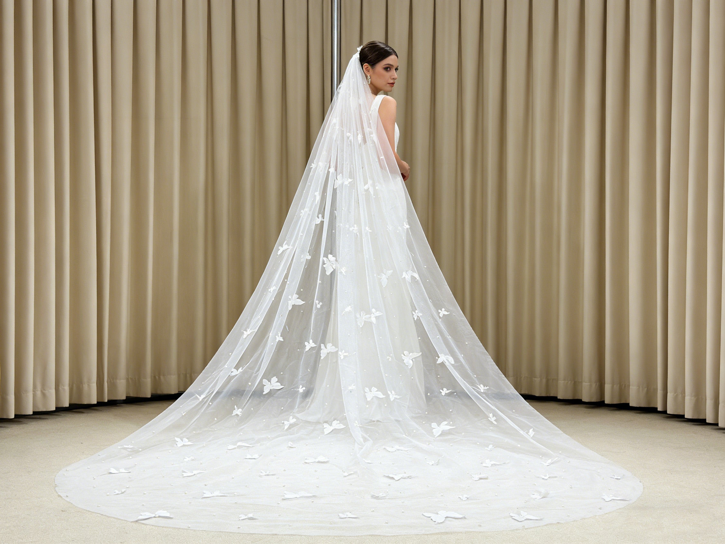 Romantic Butterfly Pearl Cathedral Wedding Veil with Comb 