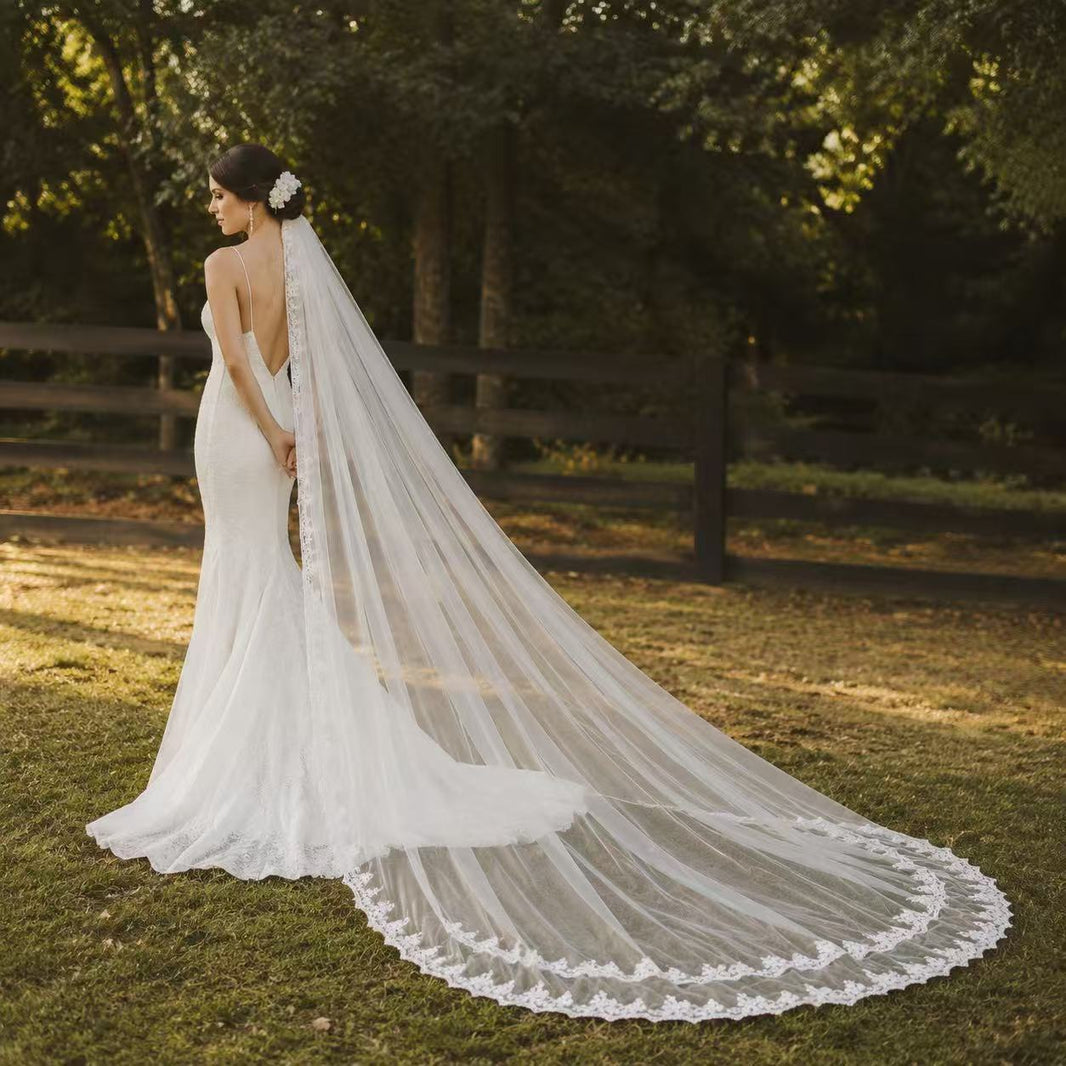 Kathedralenschleier mit doppeltem Heiligenschein für die Hochzeit