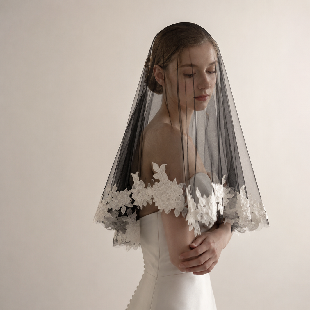 Onyx Floral Juliet Short Wedding Veil